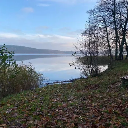 Przytulny Z Kominkiem Przy Jeziorze Appartamento