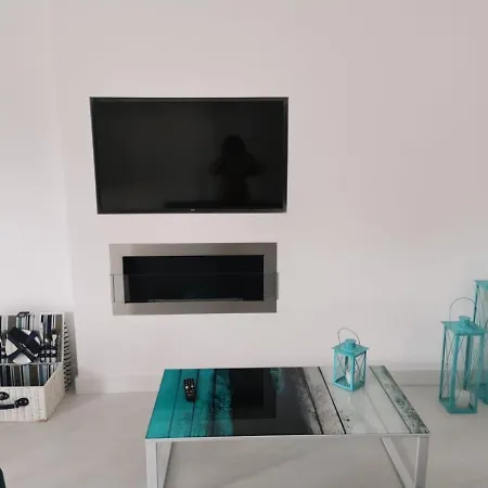 Apartment Przytulny Z Kominkiem Przy Jeziorze *