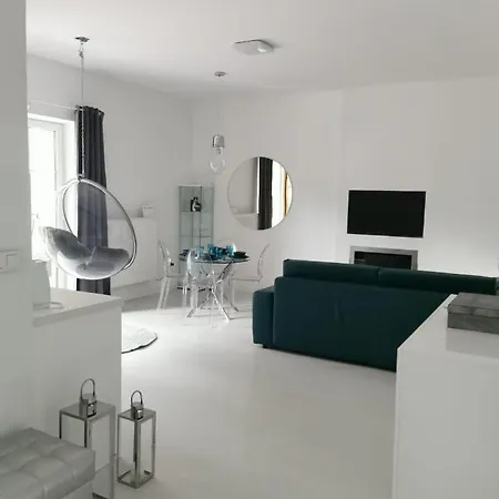 Apartament Przytulny Z Kominkiem Przy Jeziorze